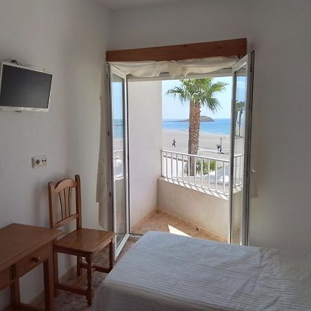 Pension Sol Y Playa การ์โบเนรัส ภายนอก รูปภาพ